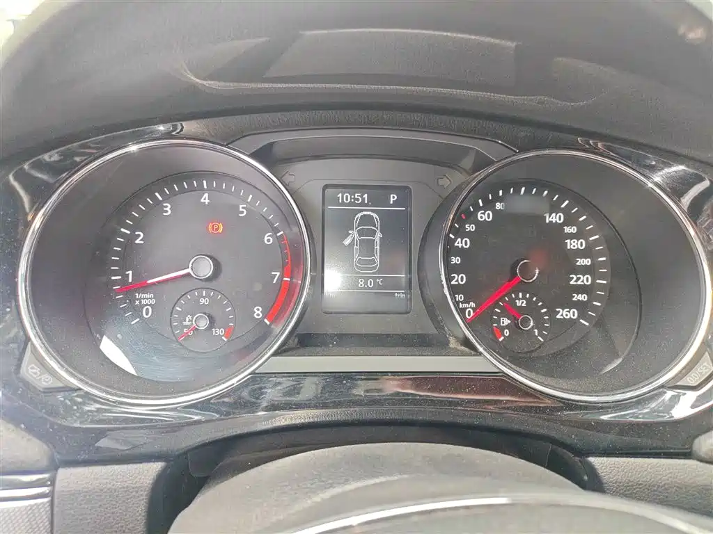 Volkswagen Sagitar 2018 280TSI DSG Spark Edition фото 4