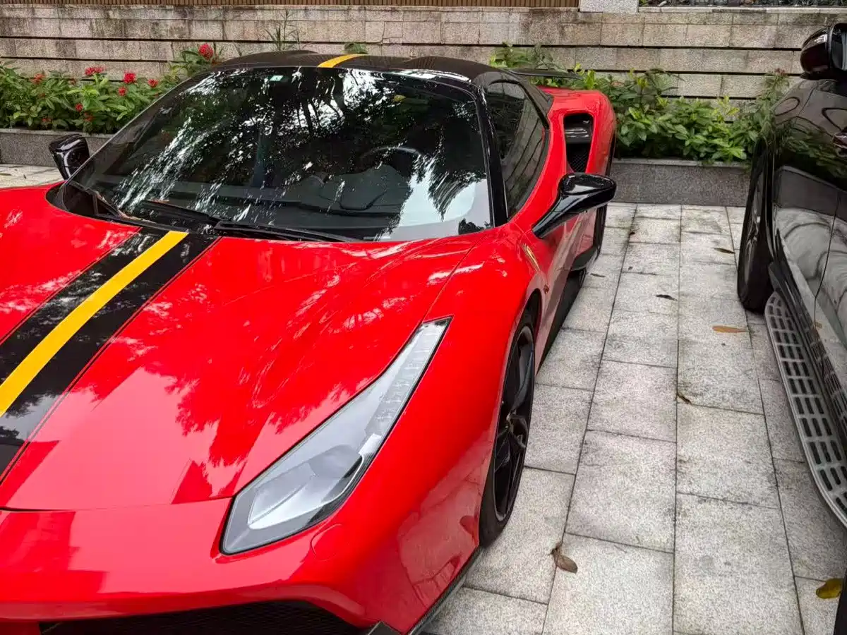 Ferrari 488 2019 2015 488 Spider