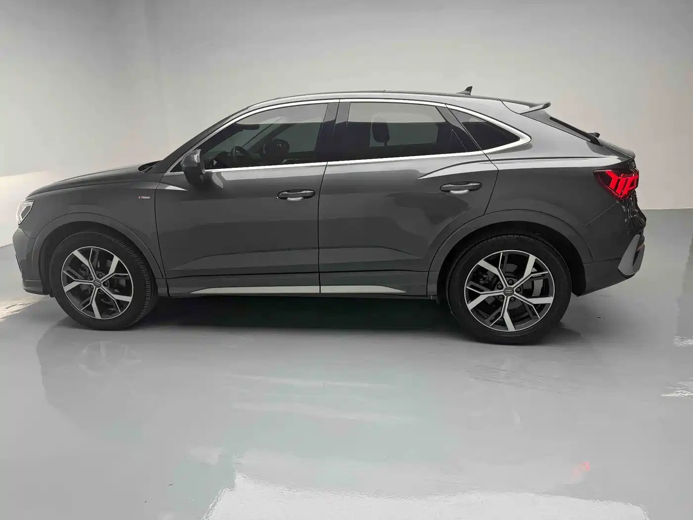 Audi Q3 Sportback 2020 40 TFSI Fashion фото 10