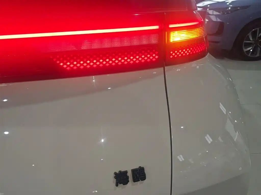 BYD Seagull 2025 305km Freedom фото 8