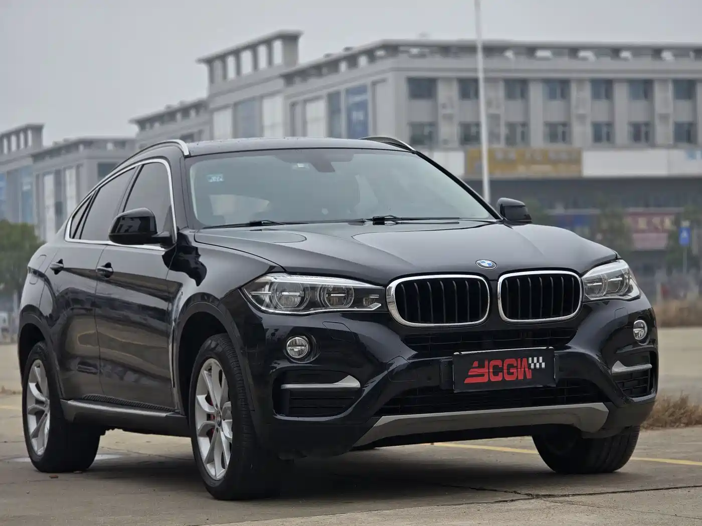 BMW X6 2015 xDrive35i Luxury Model фото 3