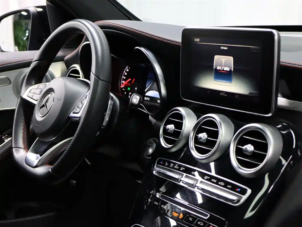 Mercedes-Benz GLC AMG 2017 AMG GLC 43 4MATIC Special Edition фото 19