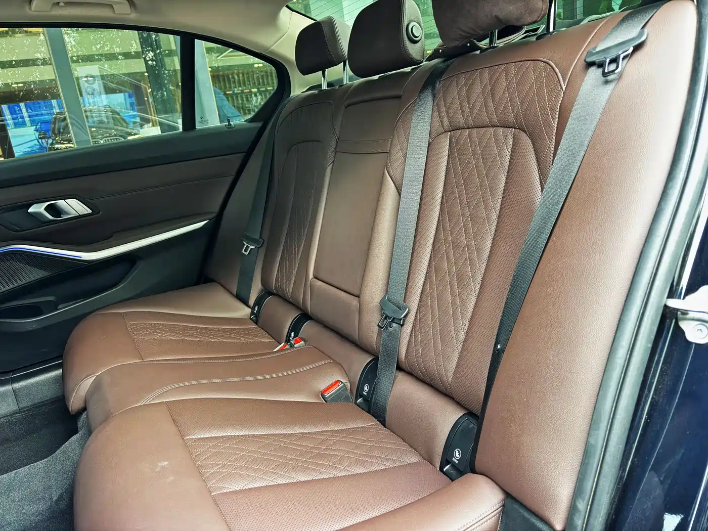 BMW 3 Series 2022 325Li M Sport Package фото 6