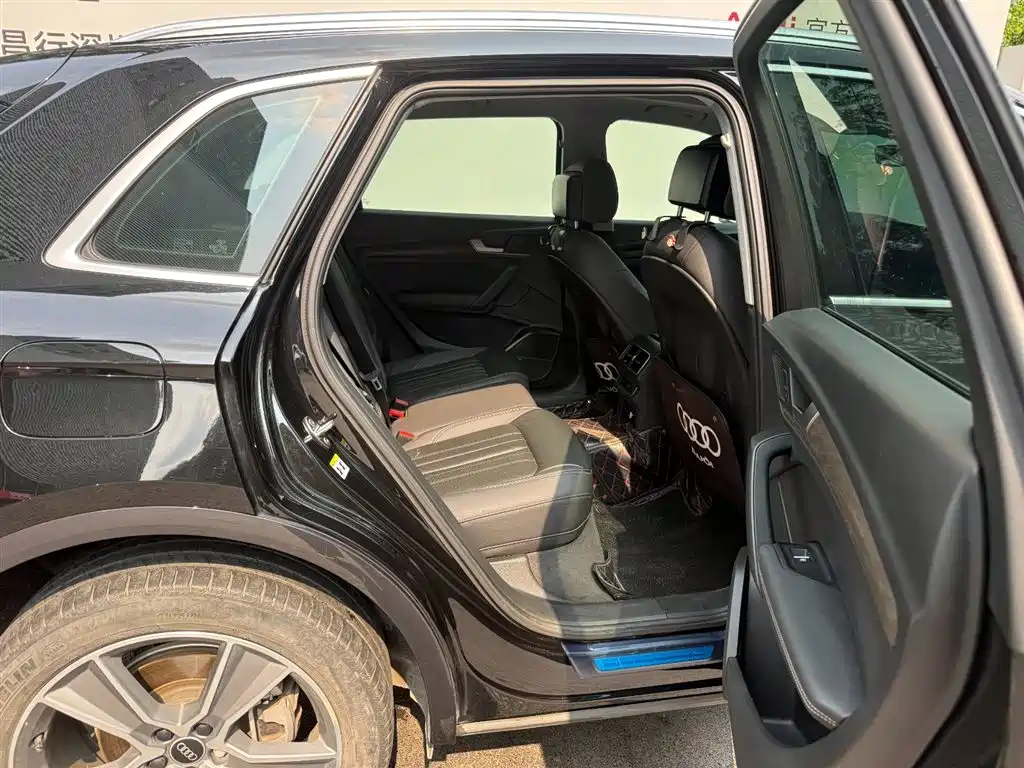 Audi Q5L 2022 45T Luxury Elegance фото 14