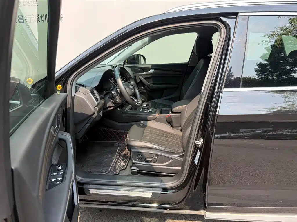Audi Q5L 2022 45T Luxury Elegance фото 12