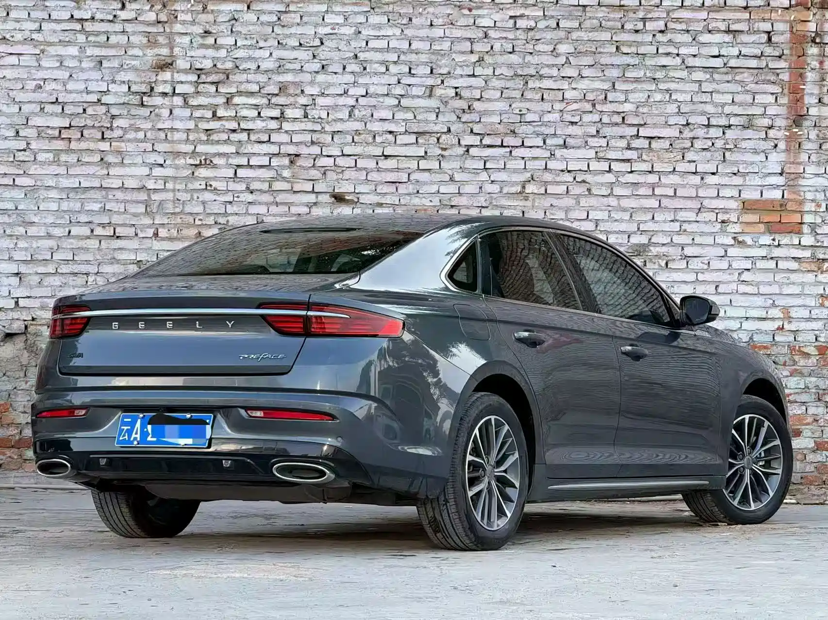Фото 8 - Geely Preface