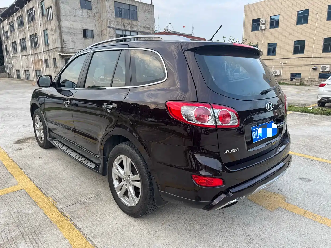 Hyundai Santa Fe Classic 2010 2.4 Luxury 7-Seater AWD фото 4