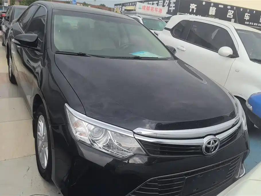 Toyota Camry 2015 2.0E Elite Edition фото 2