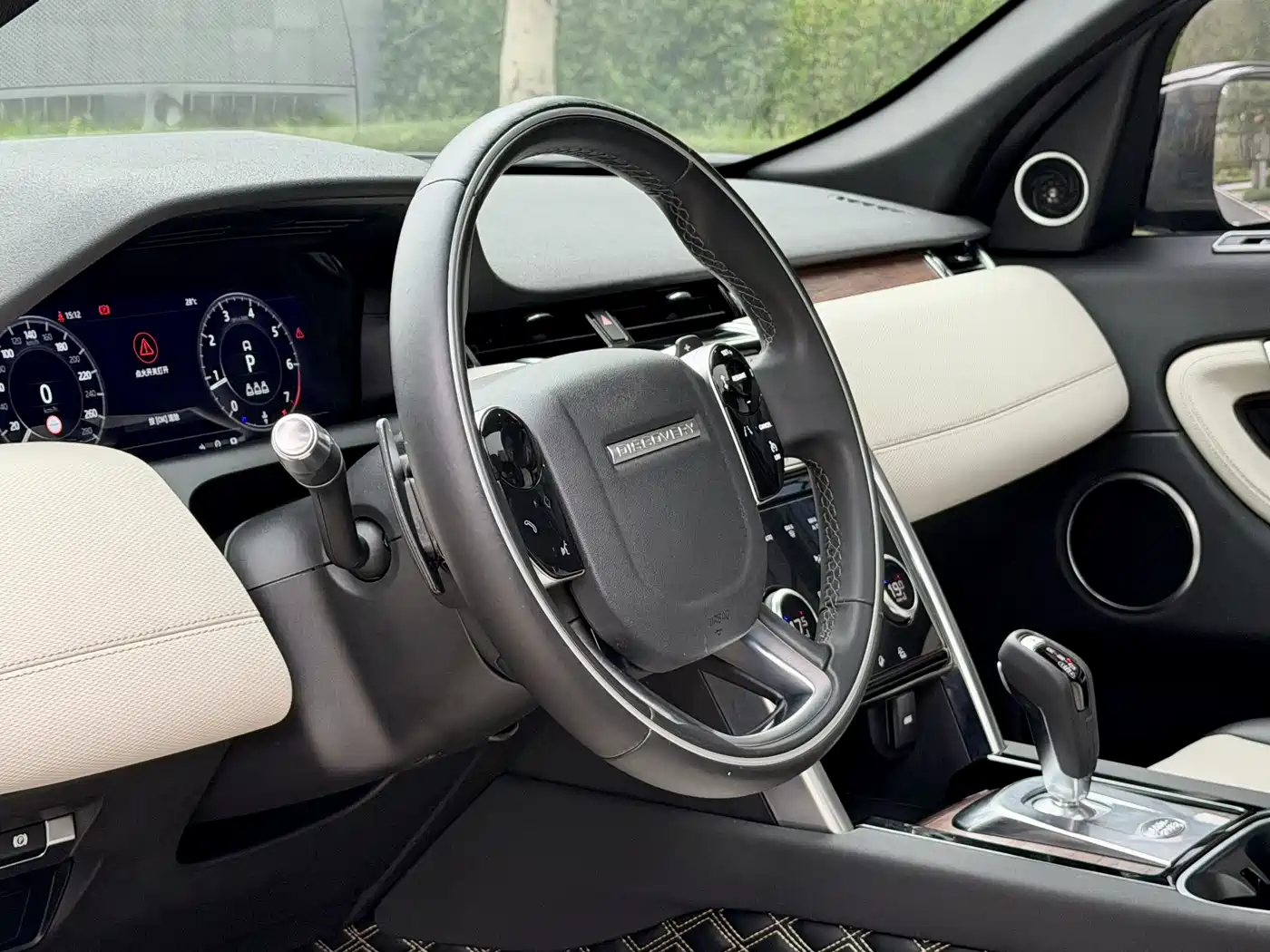 Land Rover Discovery Sport 2020 249PS R-Dynamic Performance Tech 5-seater фото 16