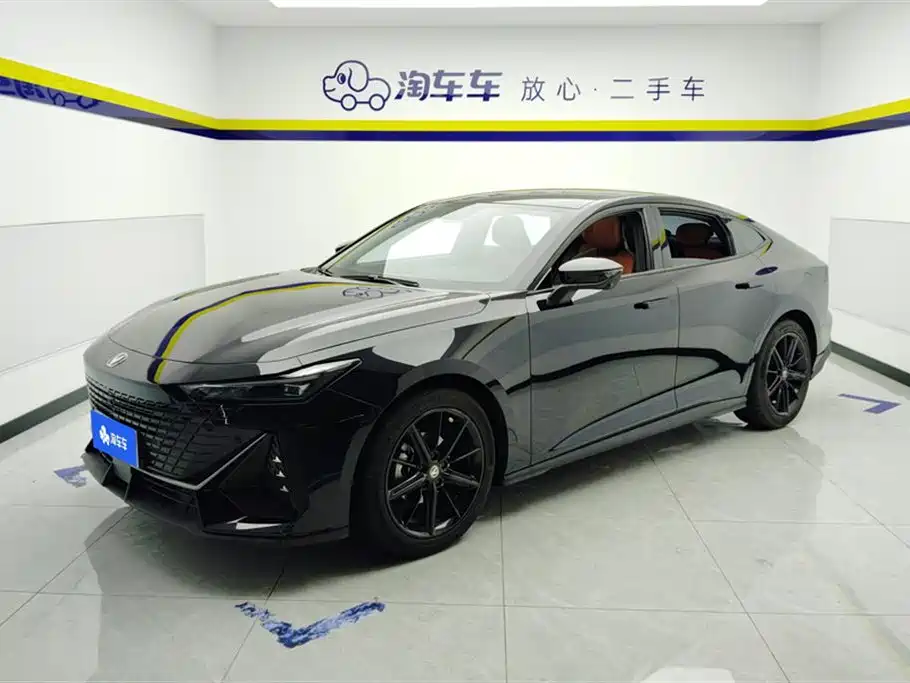 Changan UNI-V 2022 1.5T Premium Model
