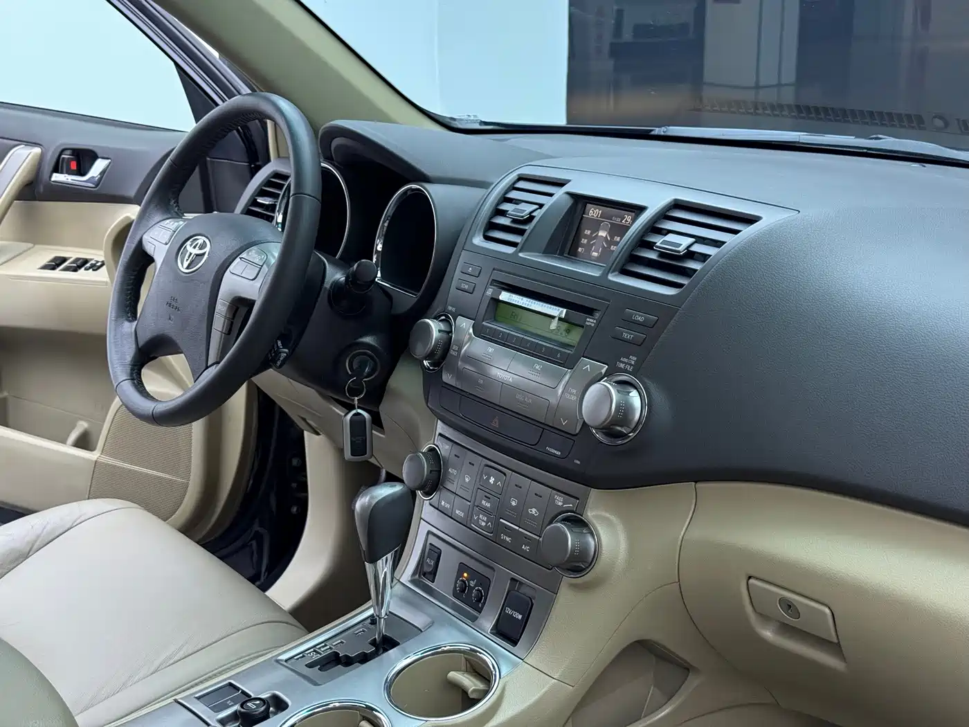Фото 9 - Toyota Highlander