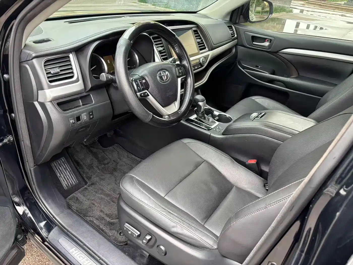 Toyota Highlander 2017 2.0T 4WD Premium 7-Seater фото 6