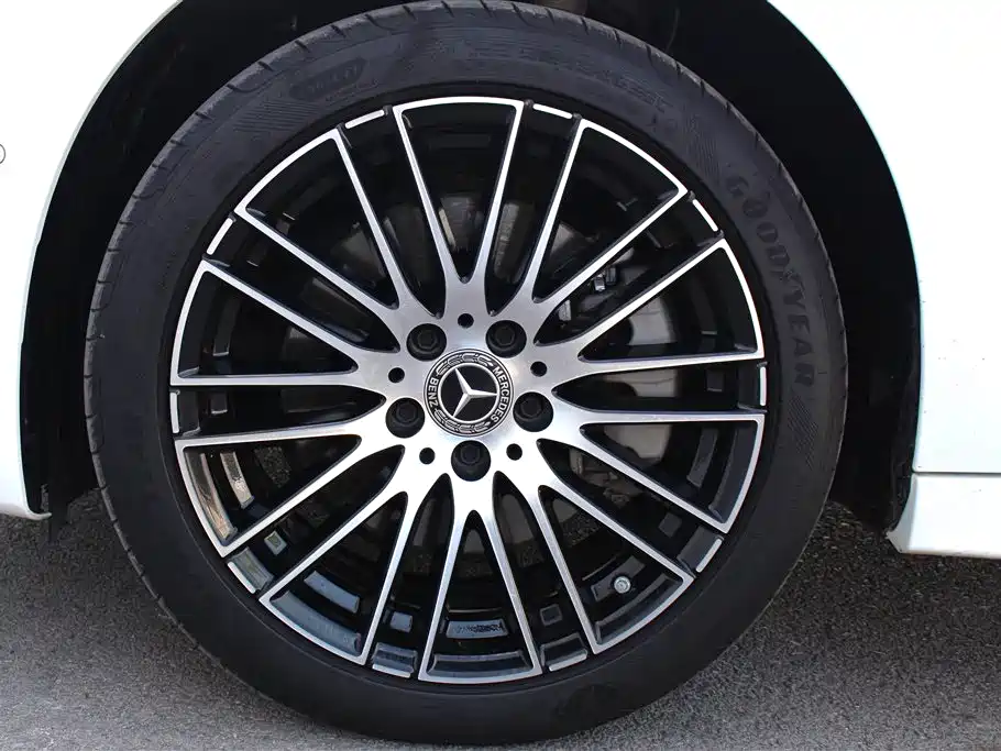Mercedes-Benz C-Class 2023 Facelift C 260 L Sport Edition фото 14