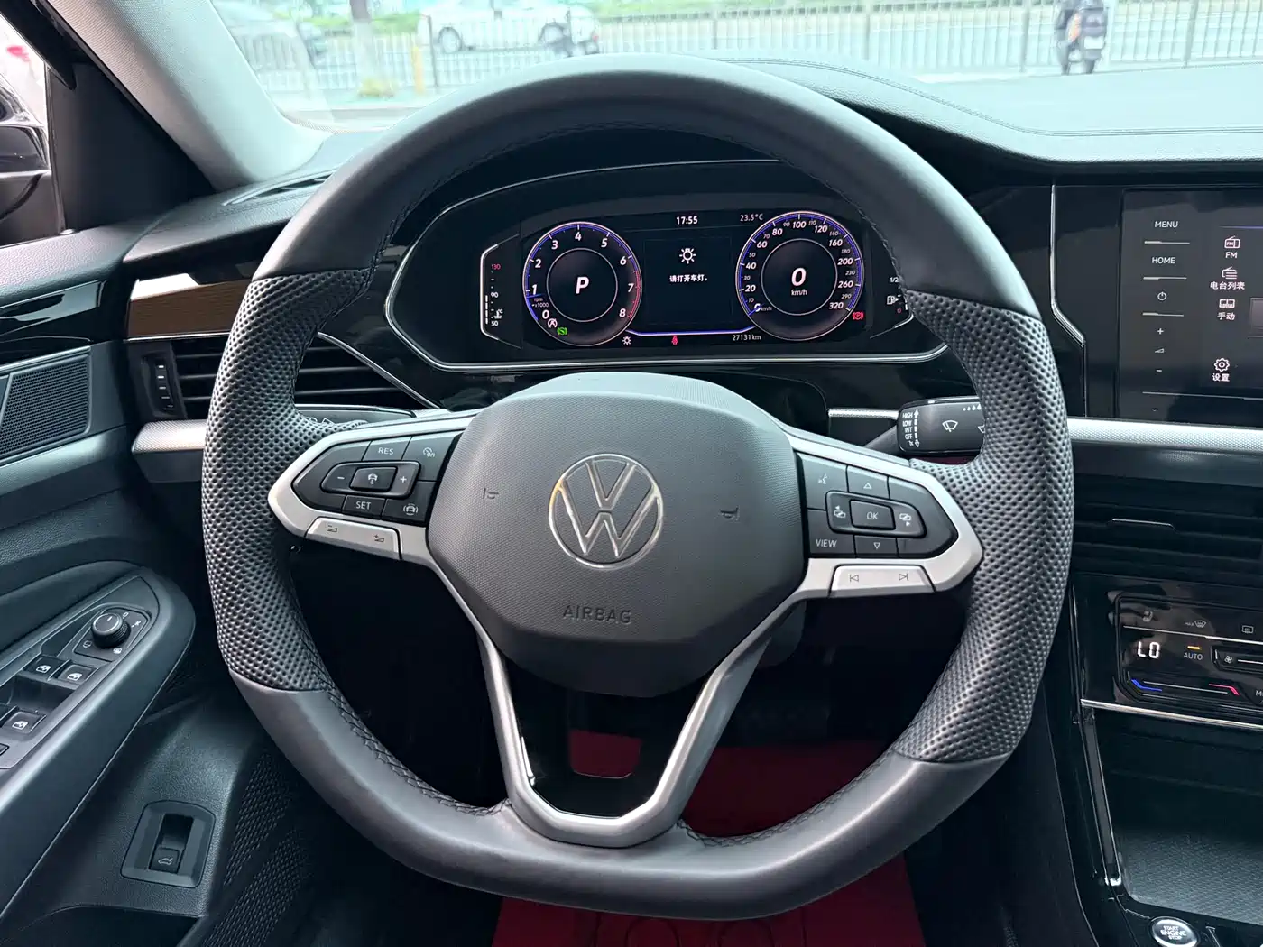 Volkswagen Passat 2025 Outstanding 380TSI Starlight Dragon Soaring Edition фото 8