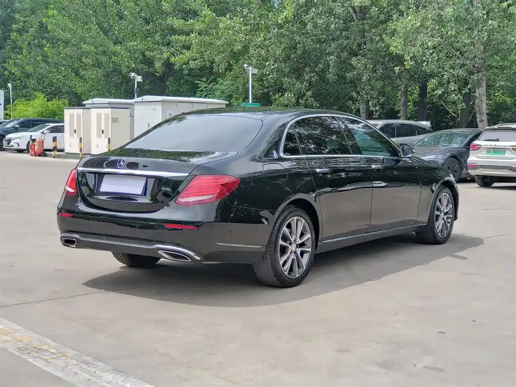 Mercedes-Benz E-Class 2016 E 200 L Sport Type фото 7