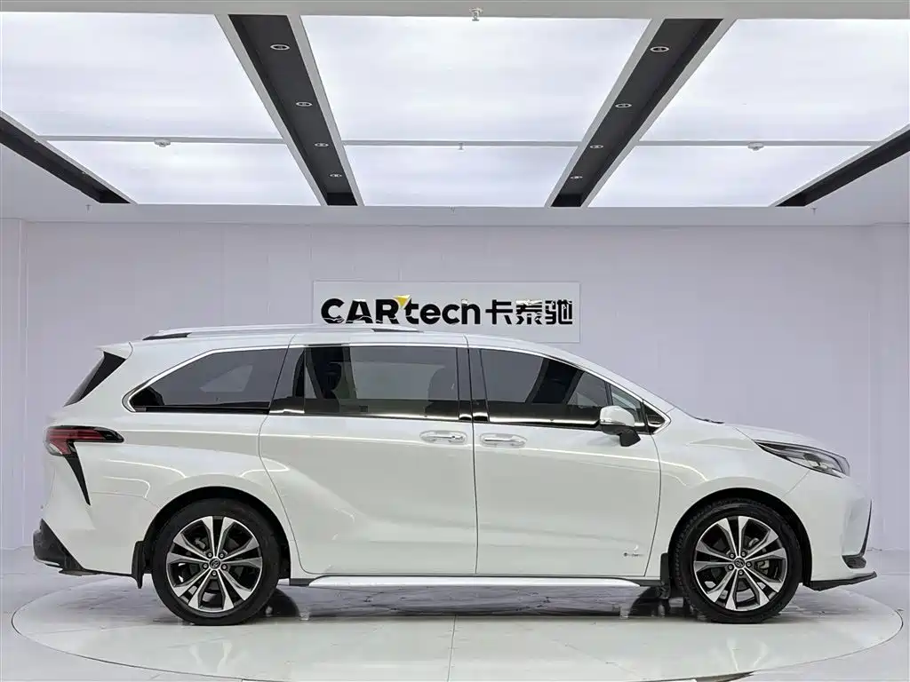 TOYOTA GREVIA