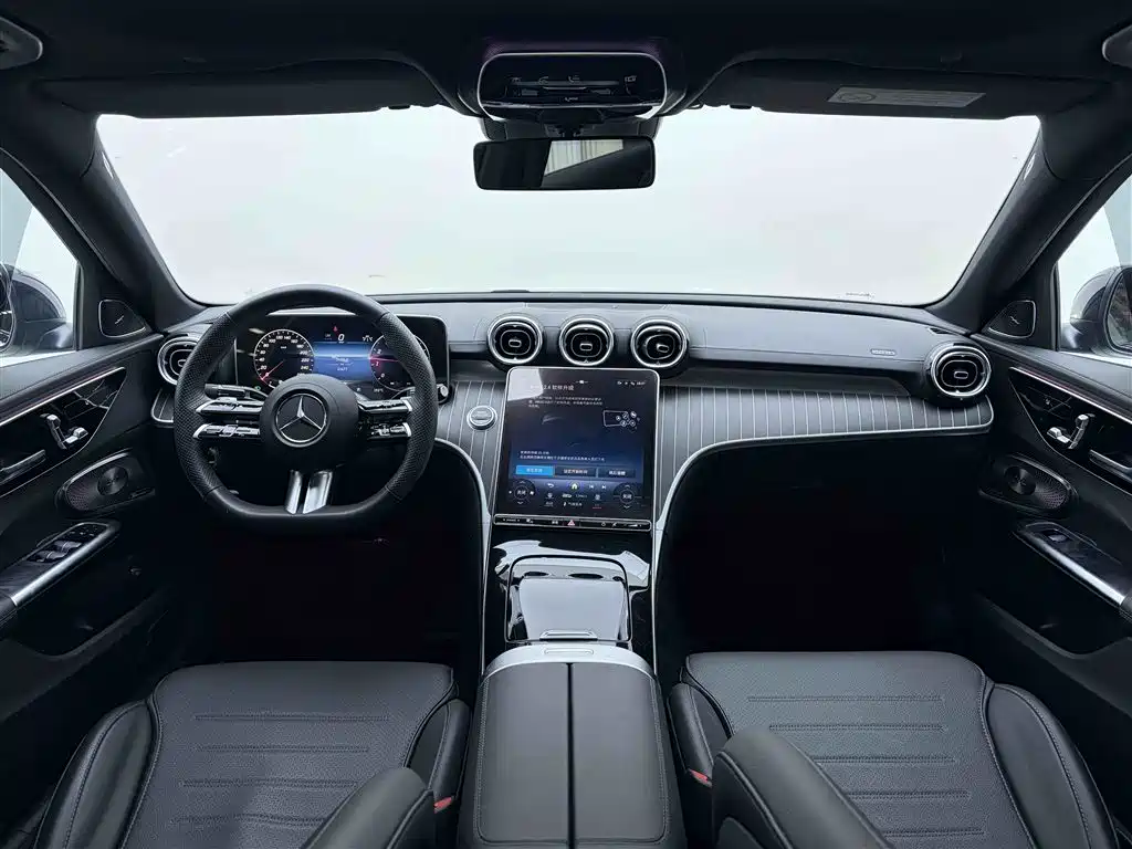Mercedes-Benz C-Class 2024 C 260 L Night Edition Sport фото 12
