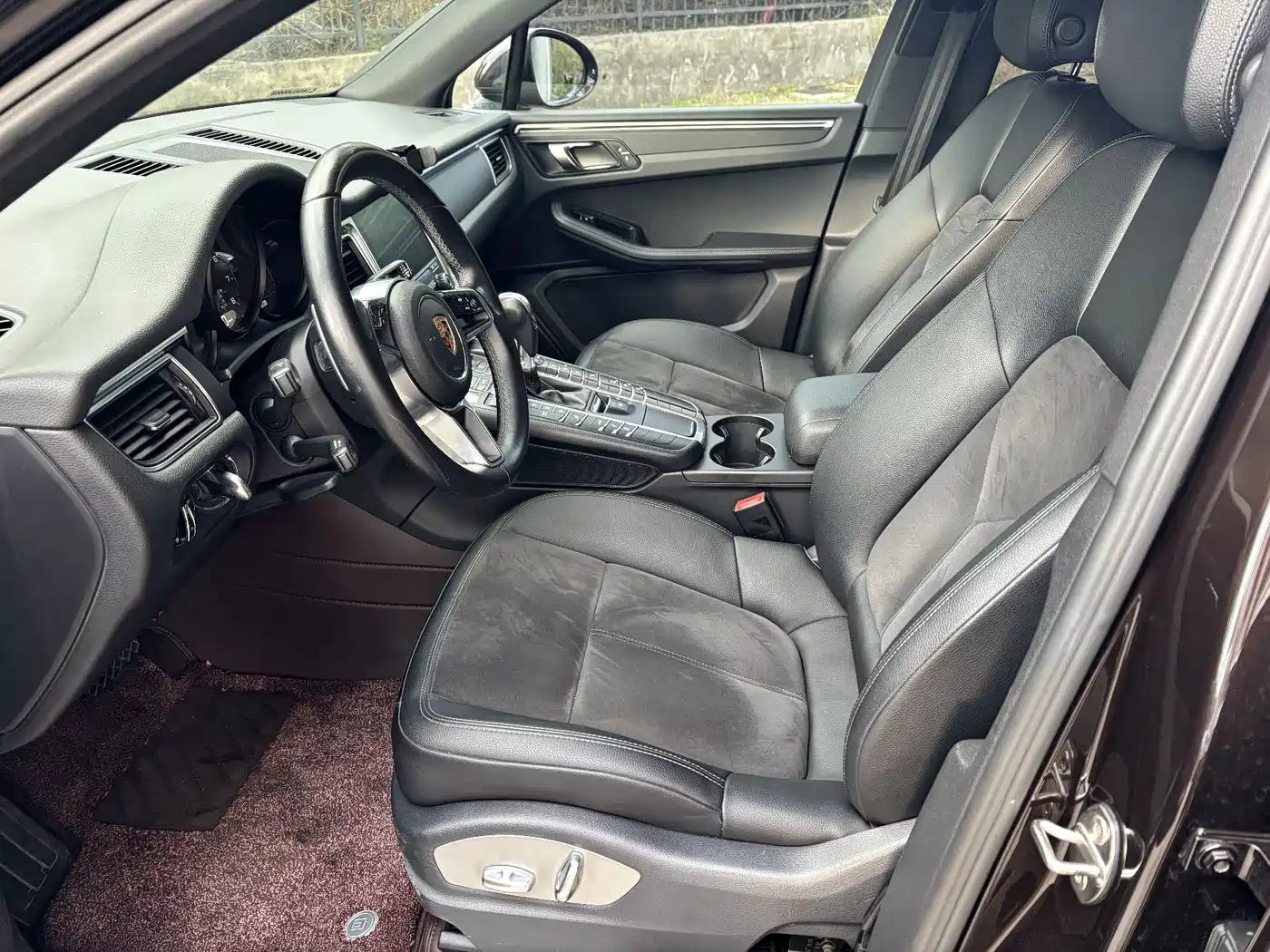 Porsche Macan 2017 Macan 2.0T фото 8