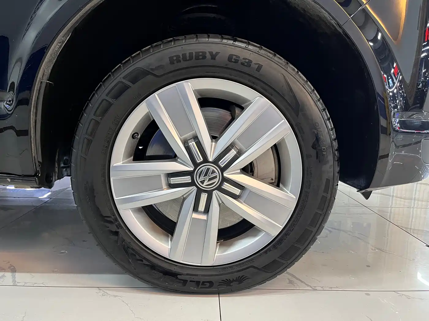 Volkswagen Caravelle 2019 2.0TSI 4WD Comfort 7-seater фото 7