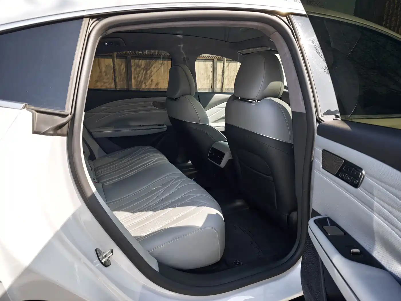 GEELY GALAXY GALAXY E8