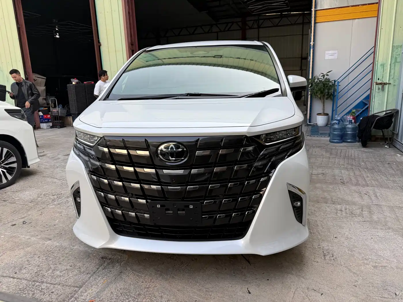 Toyota Alphard 2025 Hybrid 2.5L Prestige Gold Edition