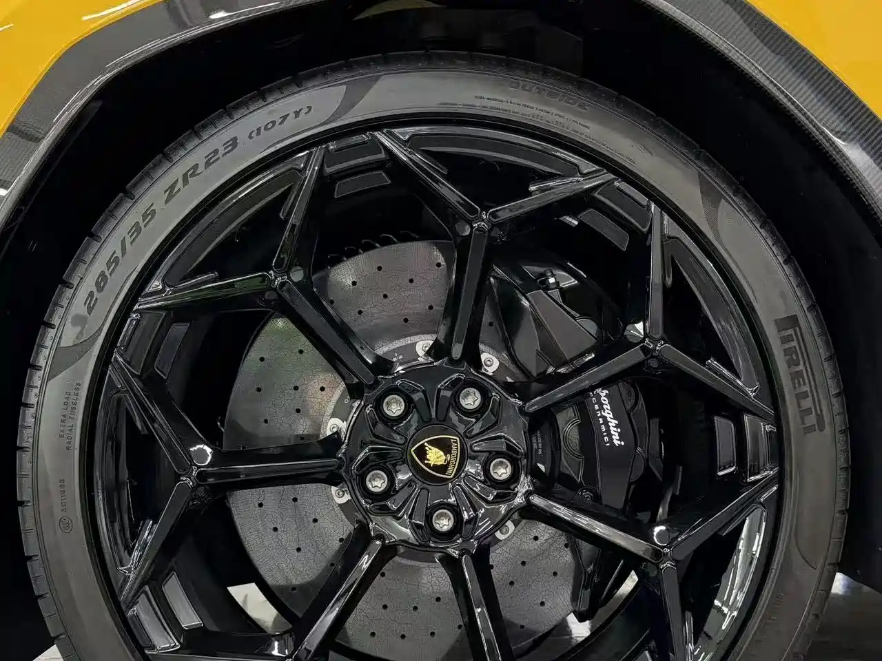 Lamborghini Urus 2022 4.0T V8 Performante фото 5