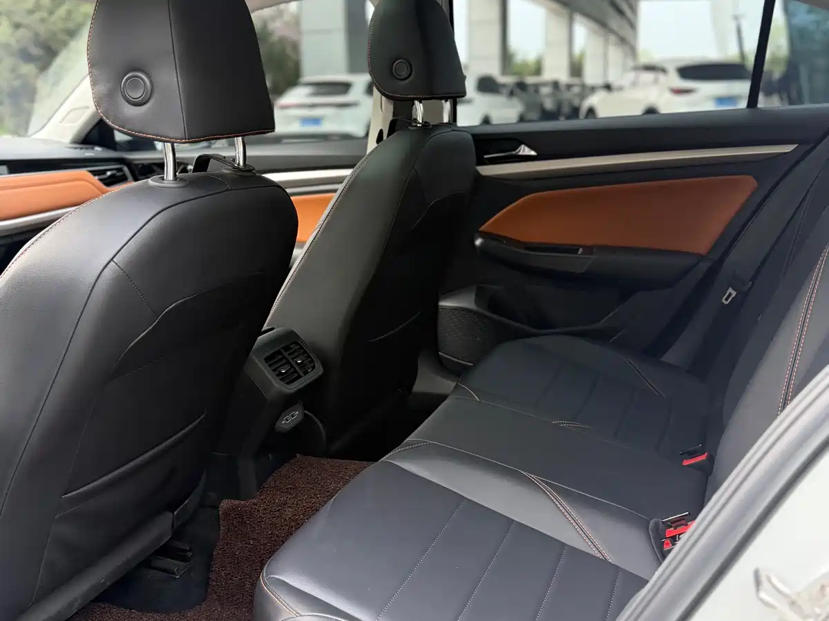 Volkswagen Bora 2023 200TSI DSG Smart PRO Edition фото 14