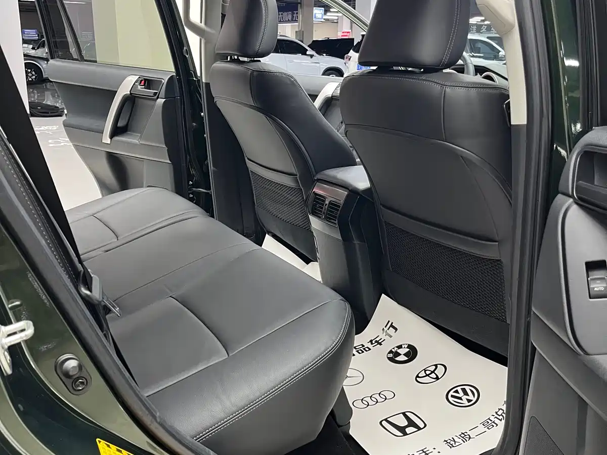 Toyota Prado 2016 2.7L Auto Standard Edition фото 9