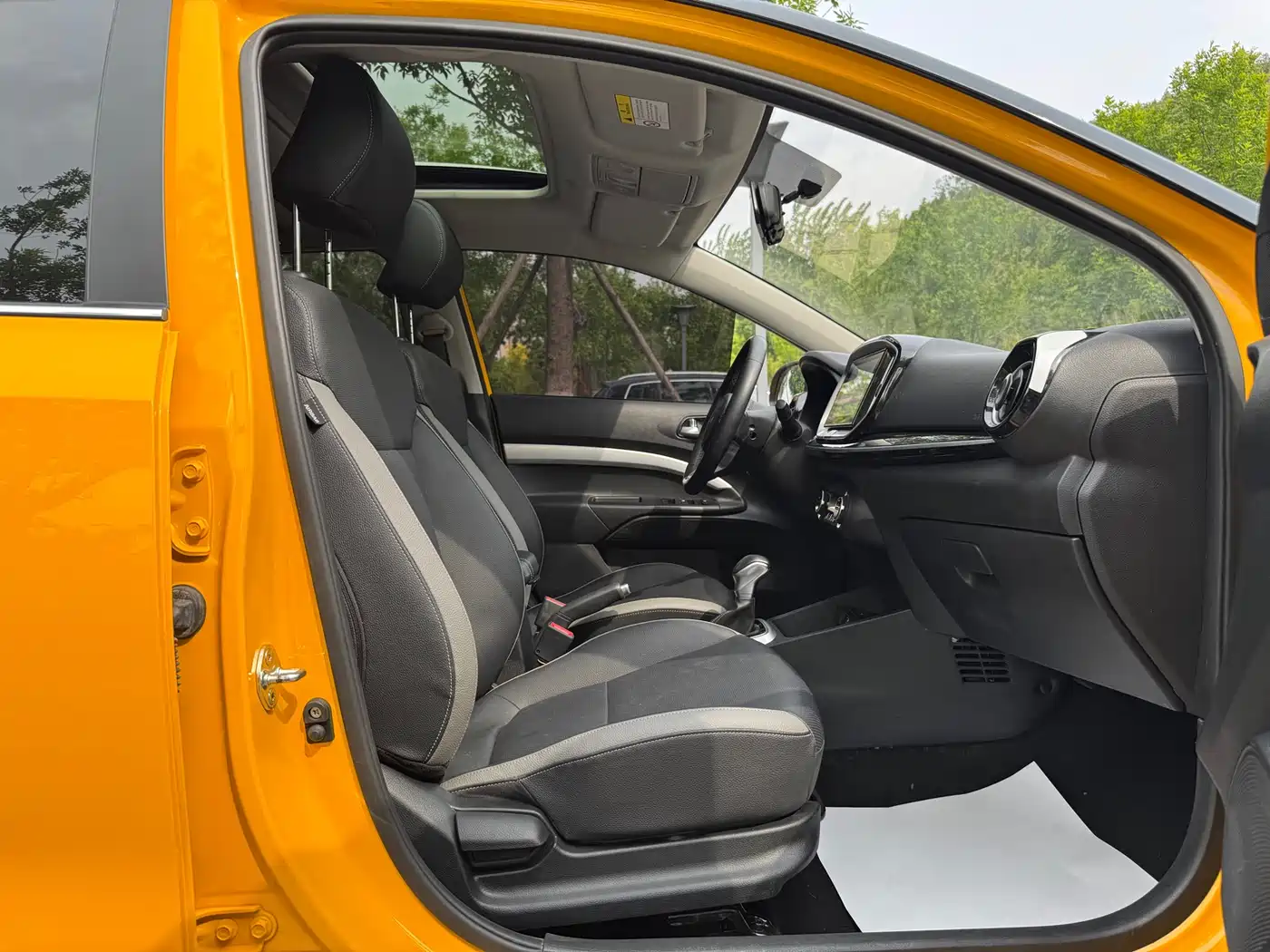 Kia KX1 2021 1.4L CVT Sunroof Version фото 23