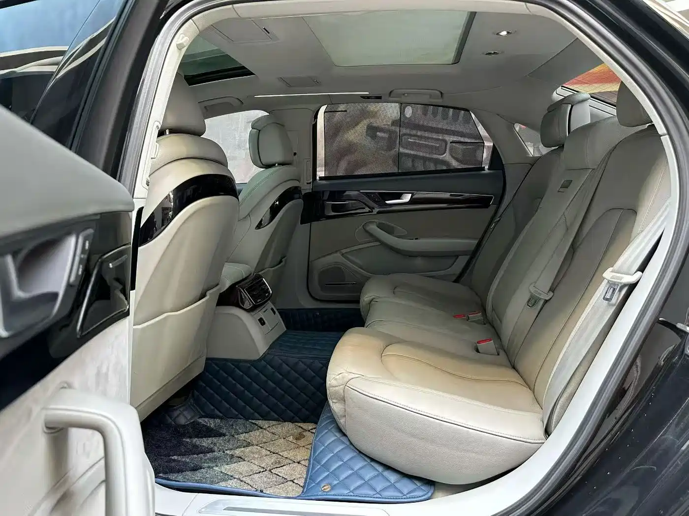 Audi A8 2011 2011 A8L 3.0 TFSI quattro Comfort (213kW)
