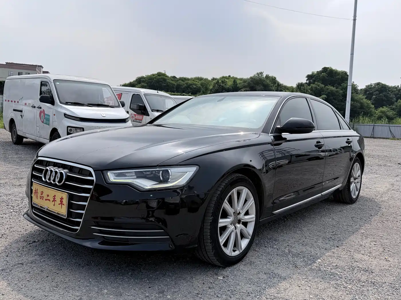 Фото 2 - Audi A6L