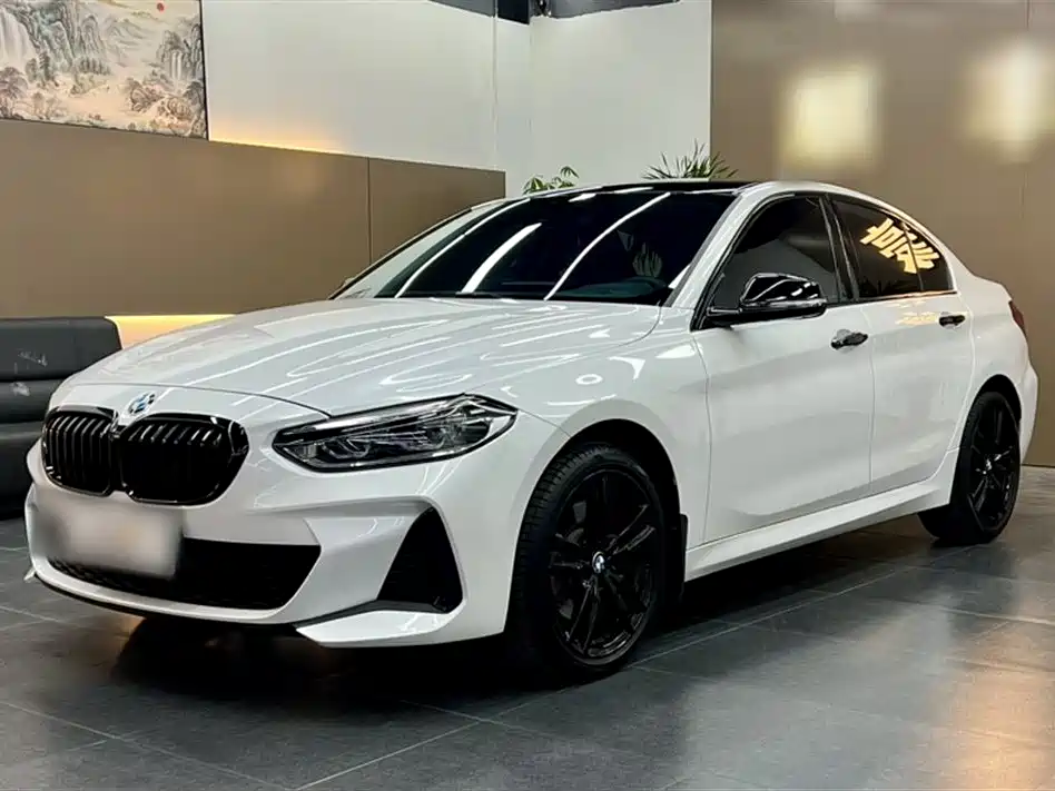 BMW 1 Series 2022 125i M Sport Shadow Edition