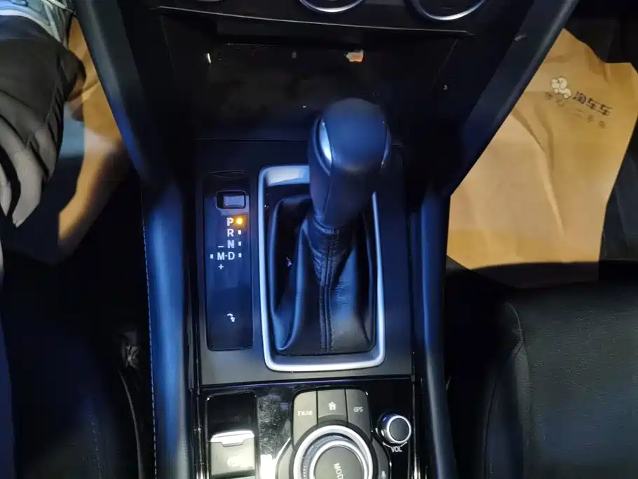 Фото 16 - Mazda CX-4