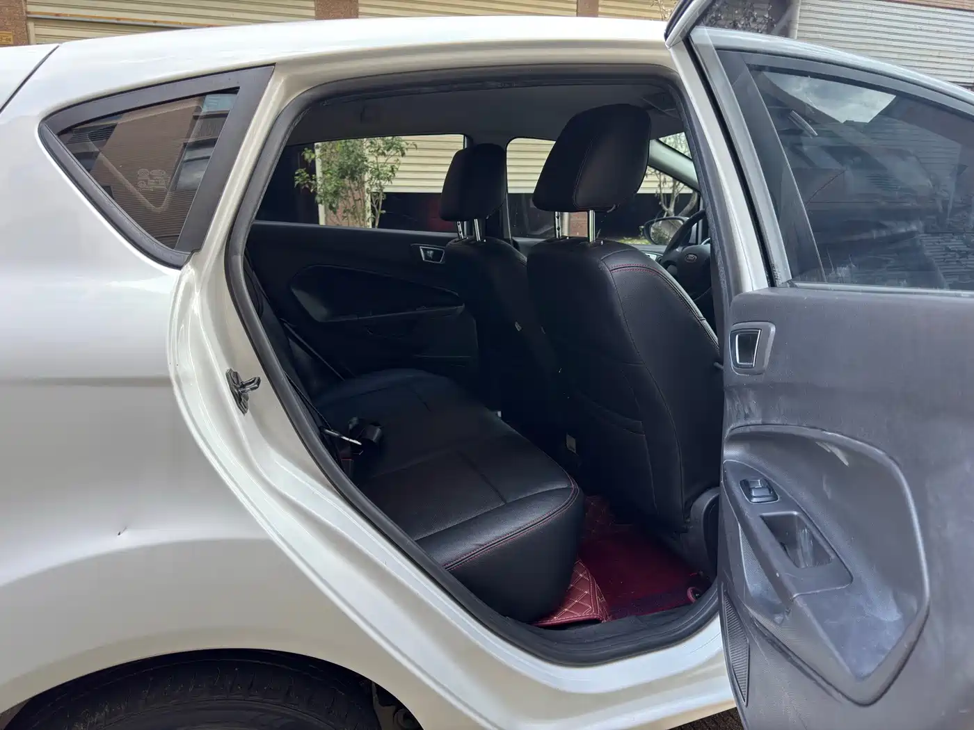Ford Fiesta 2015 2013 Hatchback 1.5L Automatic Fashion
