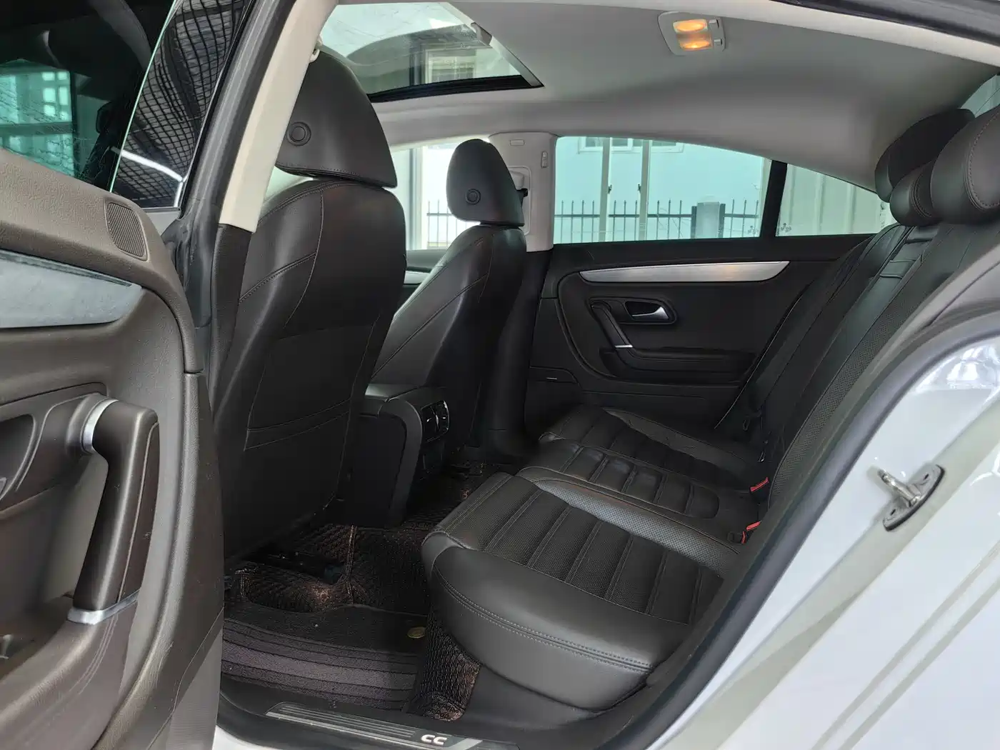 Volkswagen FAW-Volkswagen CC 2018 2.0TSI Luxury фото 13