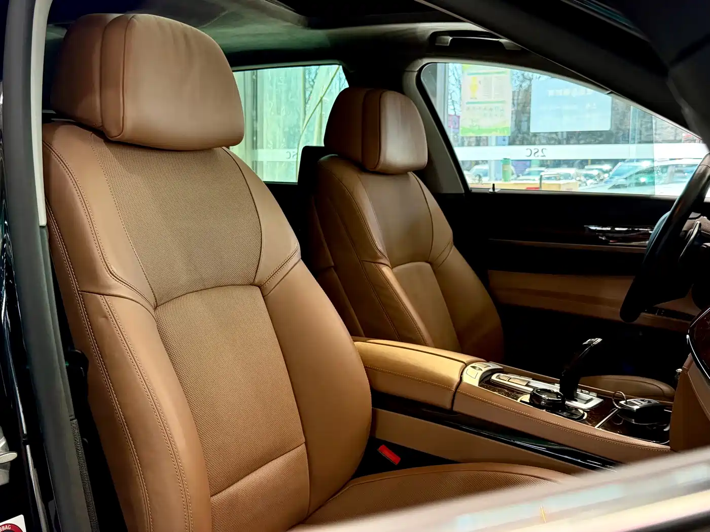 BMW 7 Series 2013 Model 760Li фото 28