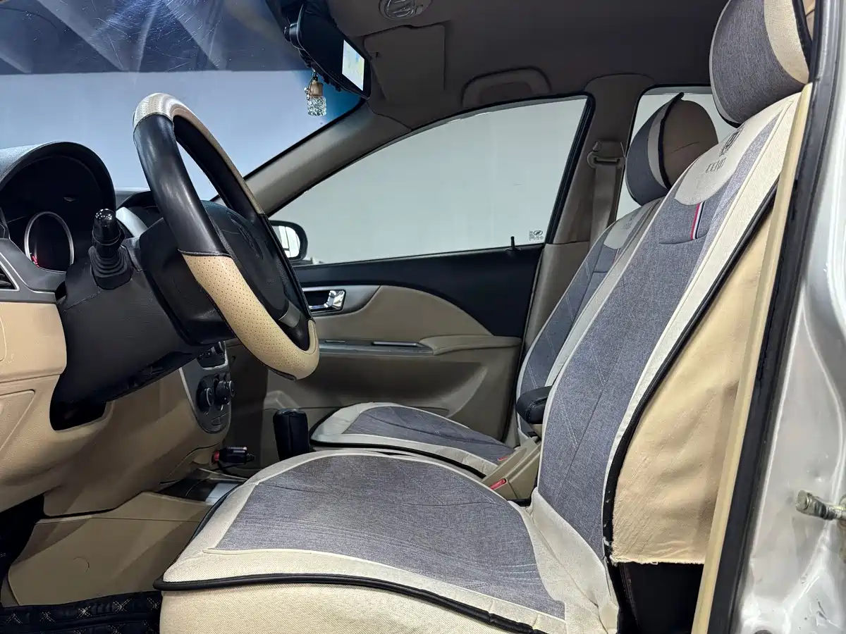 Buick Excelle 2011 1.6LX-AT фото 8