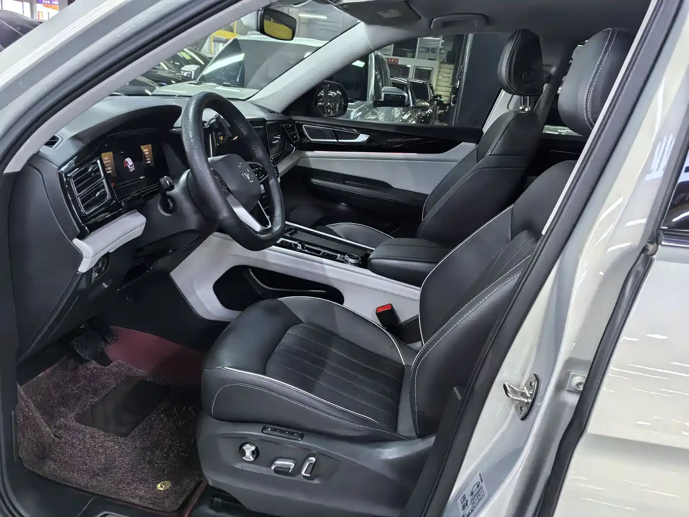 Volkswagen Teramont 2022 380TSI 4MOTION Premium Luxury фото 7