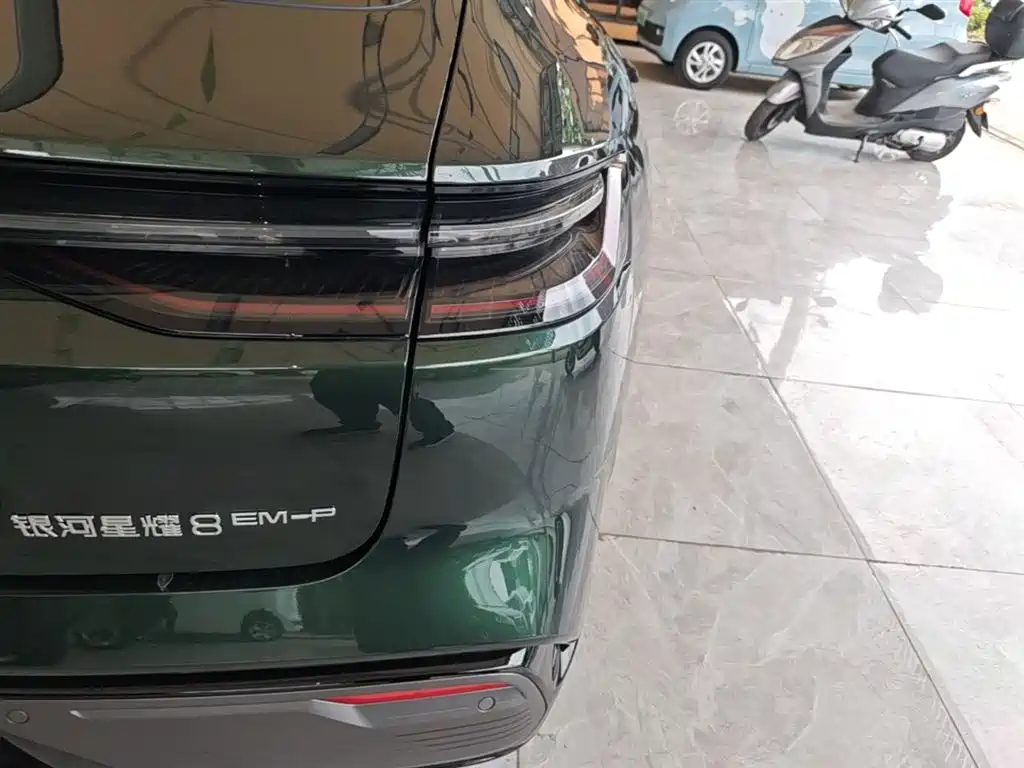 Geely Galaxy Galaxy Xingyao 8 2025 130km EM-P Starship Edition фото 8