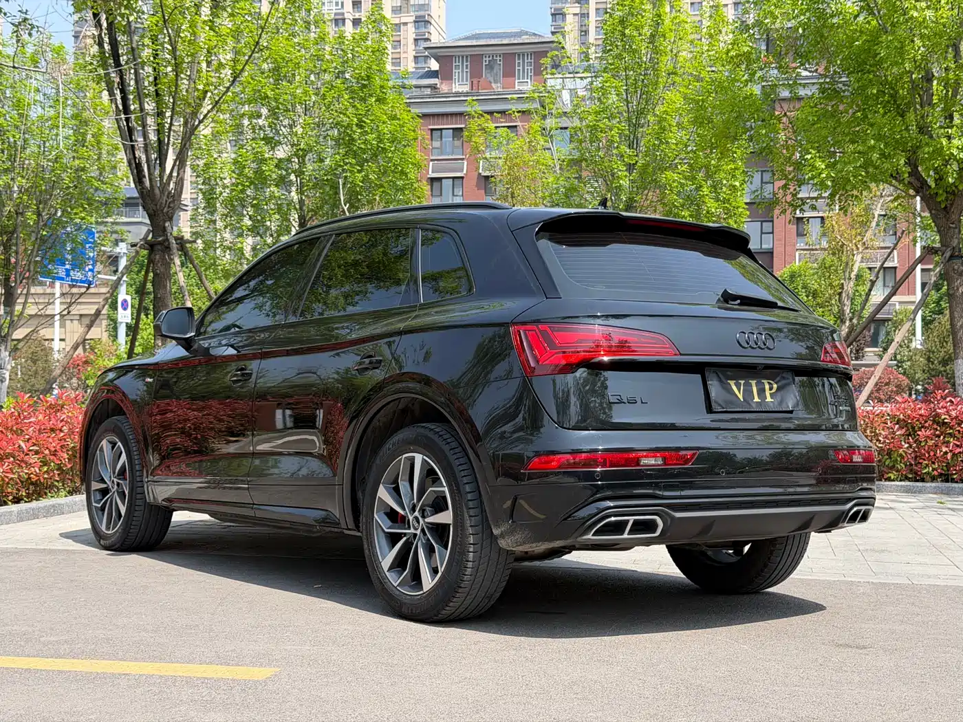 Audi Q5L 2024 Model 40 TFSI Luxury Dynamic фото 21