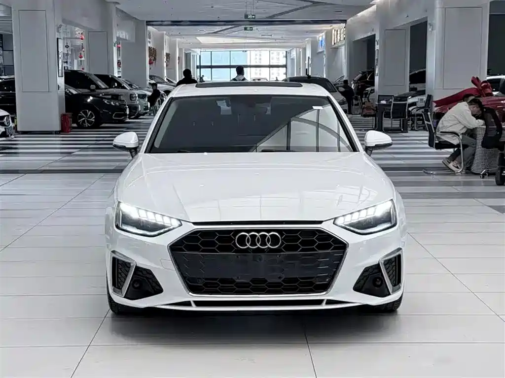 Audi A4L 2019 40 TFSI Sport (China V) фото 2