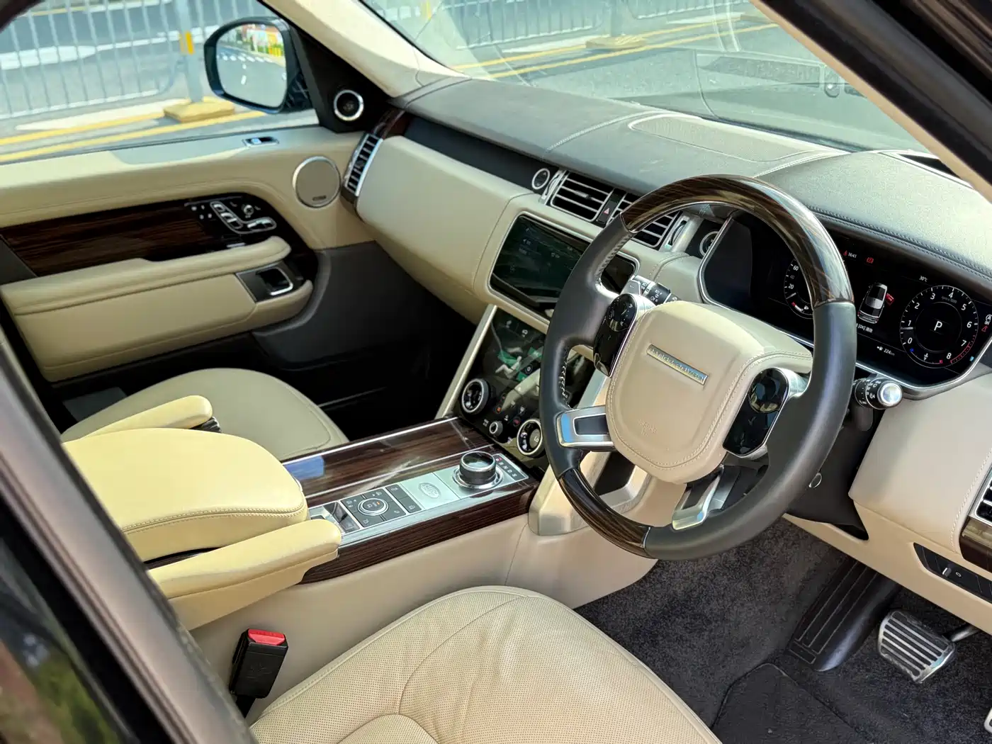 Land Rover Range Rover 2019 5.0 SC V8 Prestige Genesis Extended Edition фото 12