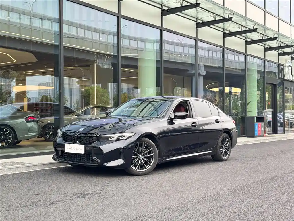 BMW 3 Series 2023 325Li M Sport Black Night Package