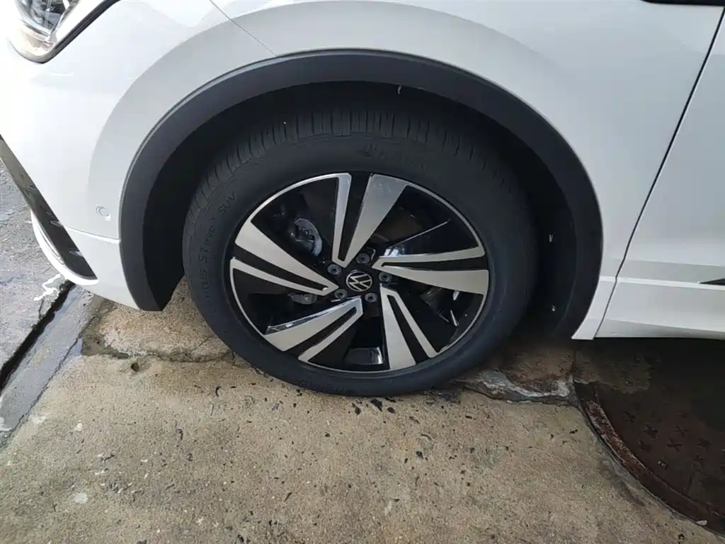 Volkswagen Tiguan X 2022 330TSI 2WD Flagship Edition фото 23