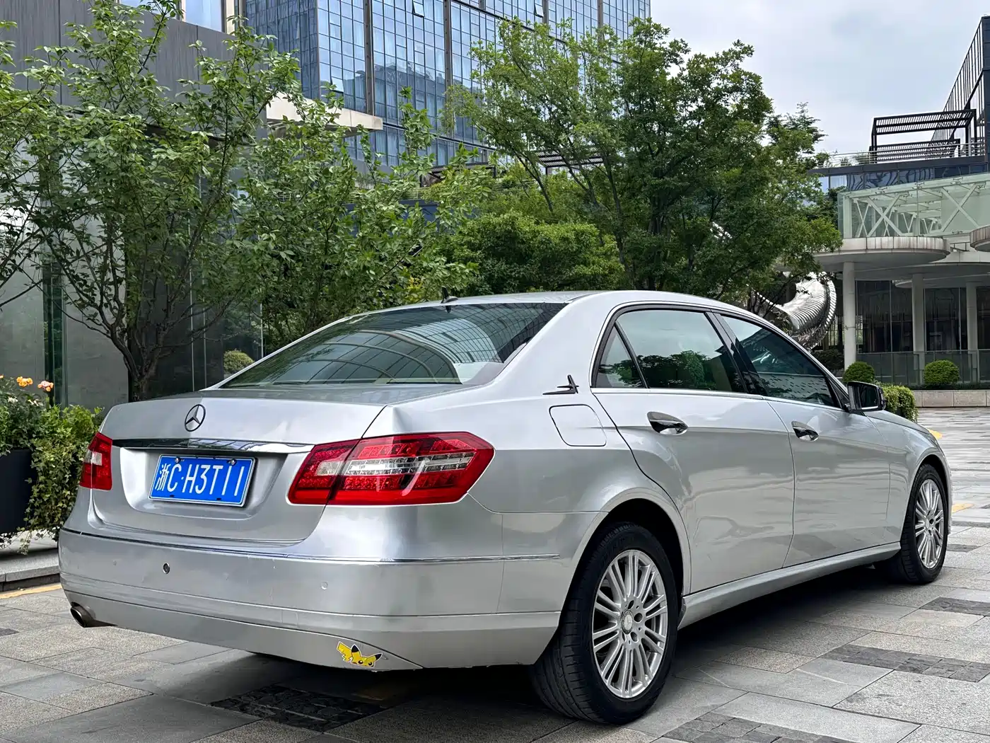 Mercedes-Benz E-Class 2010 E 260 L CGI Elegance фото 4