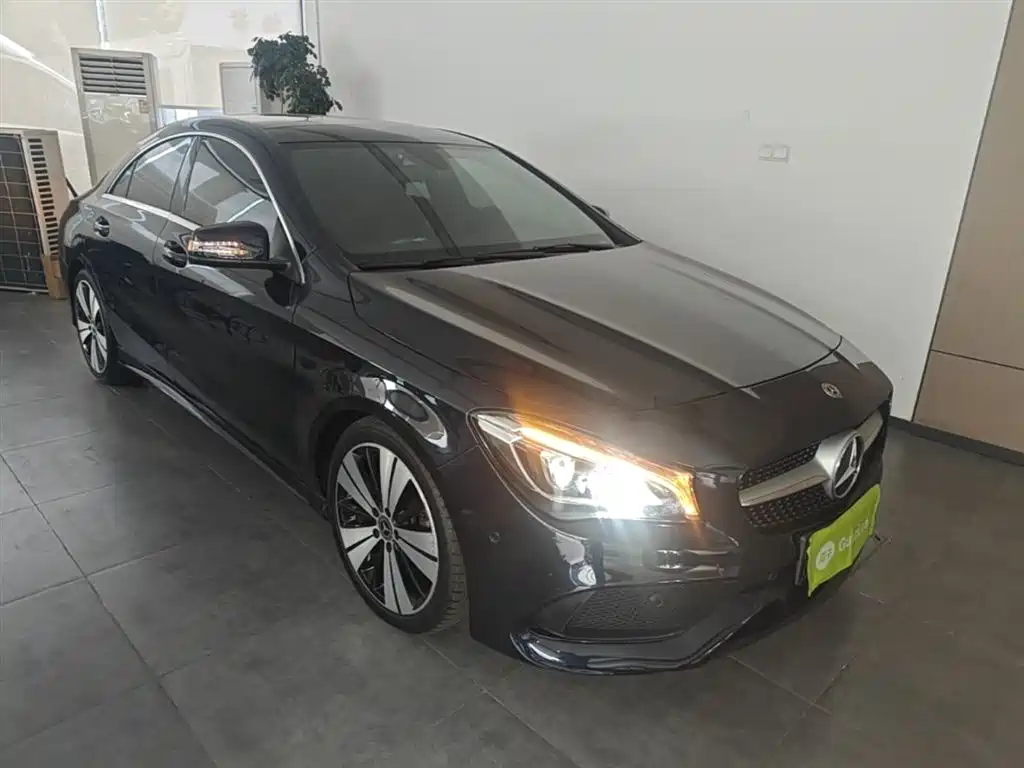 Mercedes-Benz CLA (Import) 2017 Facelift CLA 200 Style фото 4