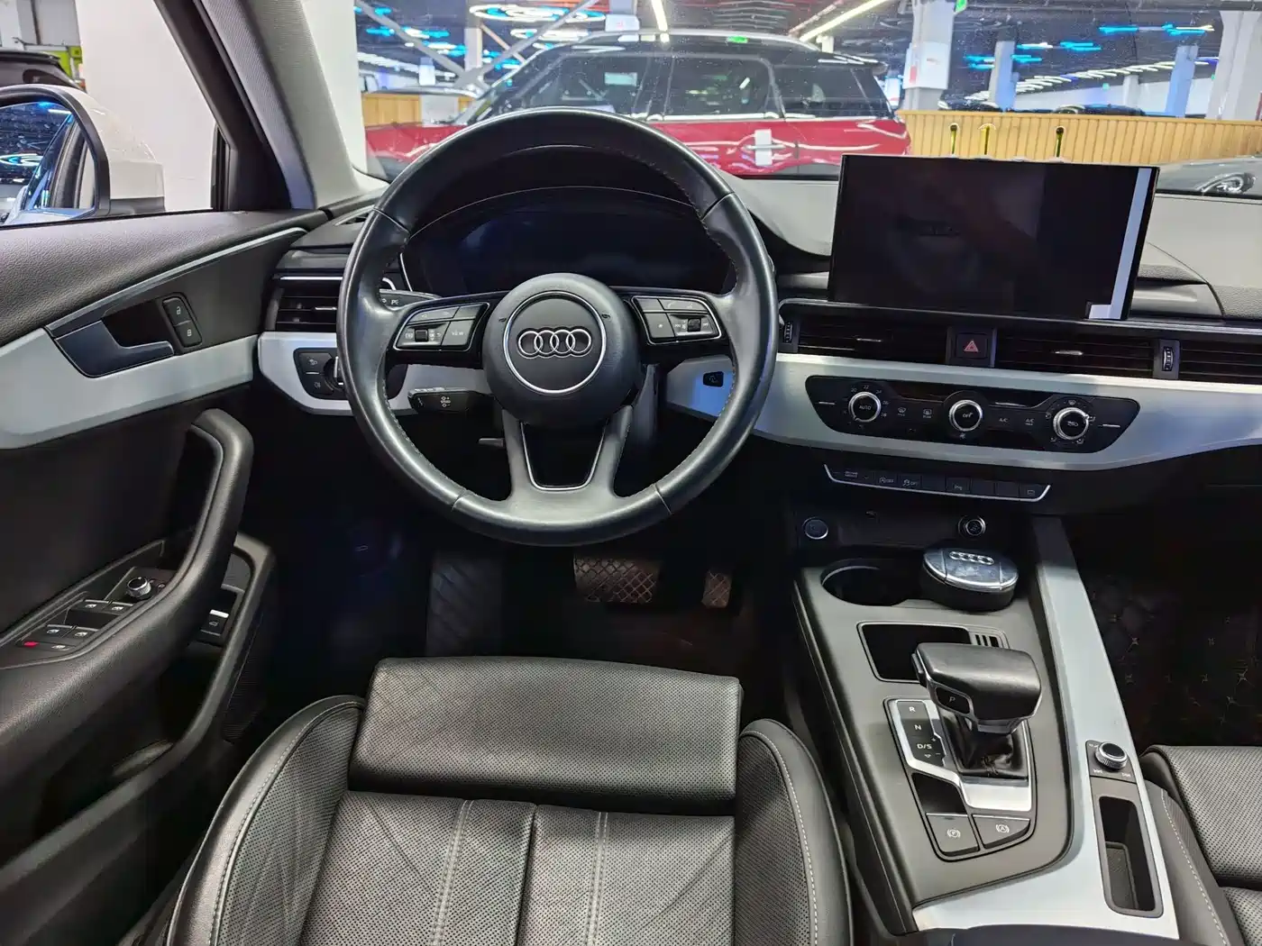 Audi A4L 2020 35 TFSI Fashion Dynamic Edition фото 17