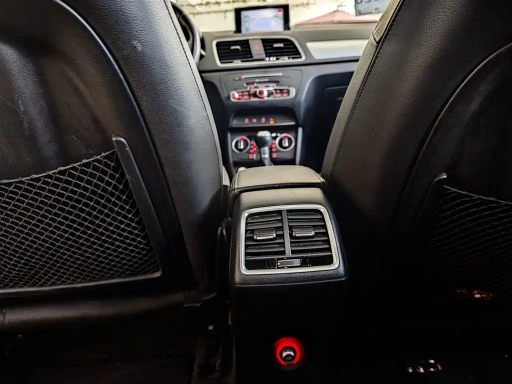 Audi Q3 2017 30 TFSI Style фото 24