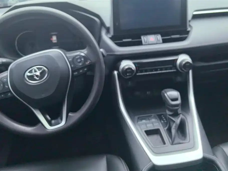 Toyota RAV4 Rongfang 2022 2.0L CVT 2WD Trend Plus Edition фото 12