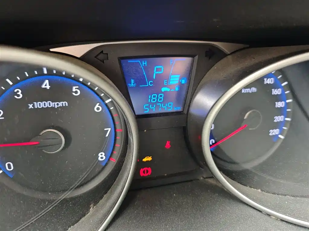 Hyundai Beijing Hyundai ix35 2013 2.0L Auto 2WD Smart GLS China IV фото 5